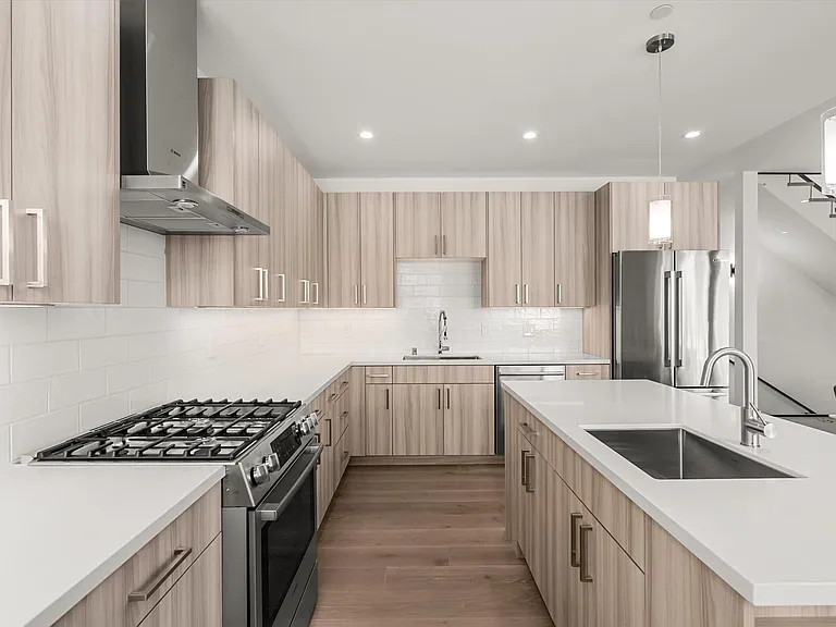 908 Woodside Rd — Photo 20