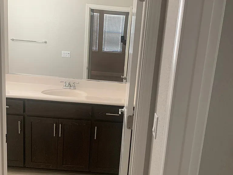 1017 Posey St — Photo 14