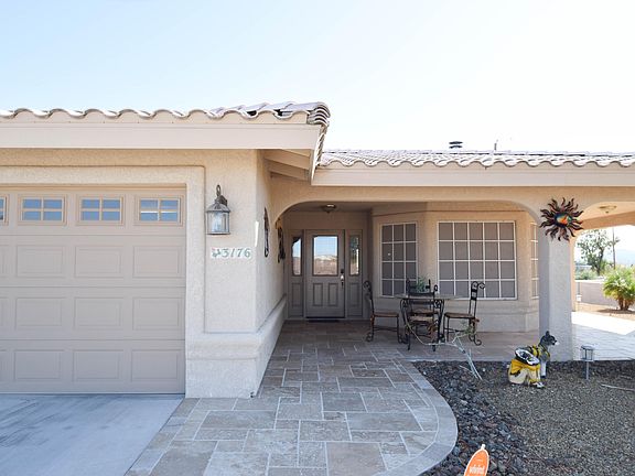 2nd image of 3176 Pioneer Dr