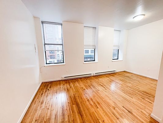 1st image of 953 2nd Ave #4E