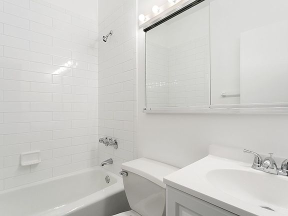 4th image of 215 W 84th St APT 125