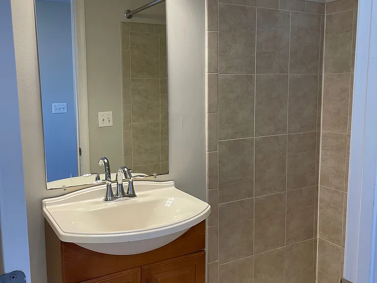 1113 S Hanover St — Photo 15