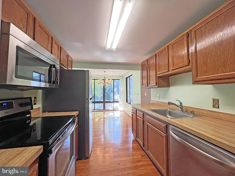 18140 Chalet Dr #204 — Photo 10