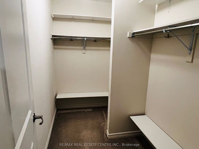 Brampton Townhouse for rent - 3 Bedrooms — photo 17