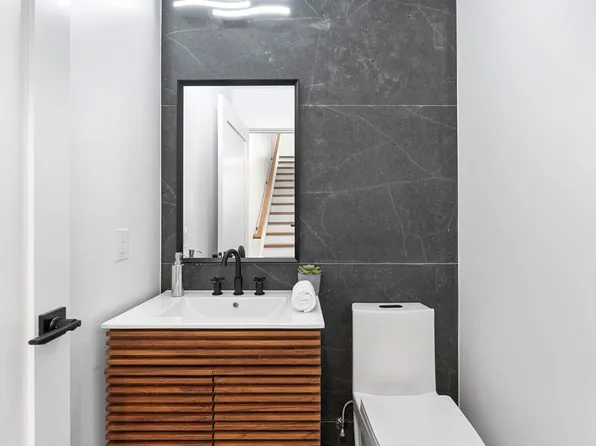 230 Grant Avenue image 12 of 45