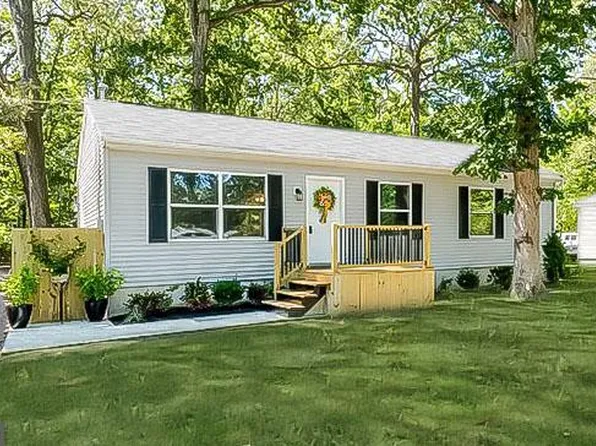 12 Vella La Vella Ln, Egg Harbor Township, NJ 08234