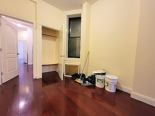 4th image of 121 W 104th St APT 1W