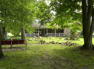 15800 Mennell Rd, Grafton, OH 44044