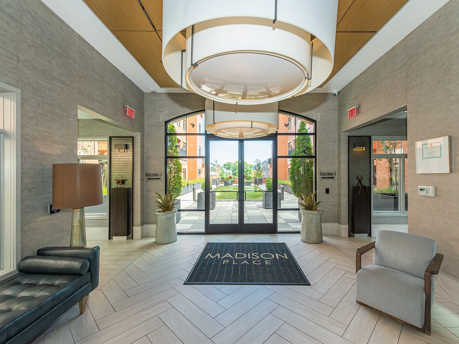 1 bed, 1.5 bath, $4,250 — Photo 2