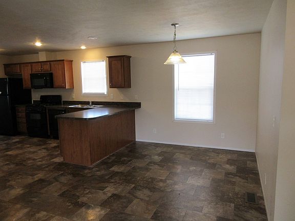 4th image of 43600 Park Dr W #407