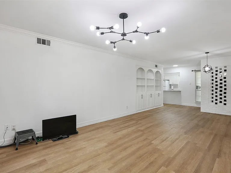 857 Wax Myrtle Ln #4 — Photo 11