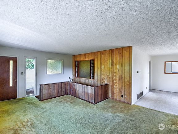 5th image of 614 Fairmont Place