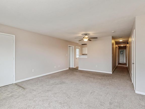 5th image of 923-925 E 2nd Ave