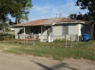 208 Reeves St, Winters, TX 79567