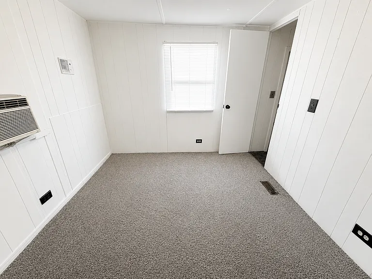 130 E Flint Hills Blvd #22 — Photo 11