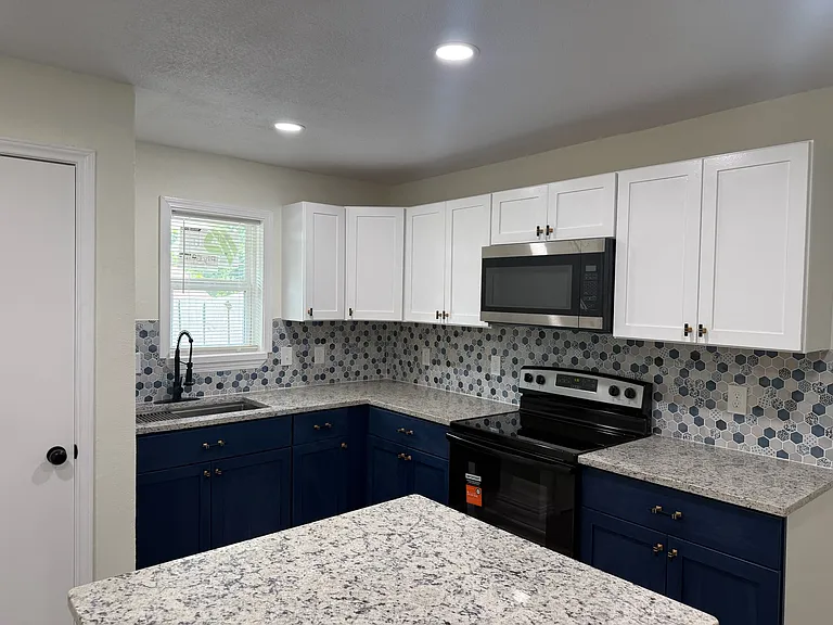 13360 Southview Ln — Photo 4