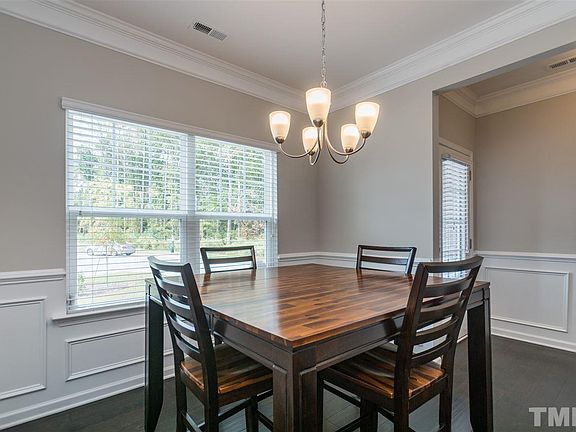 3rd image of 85 Ashview Dr