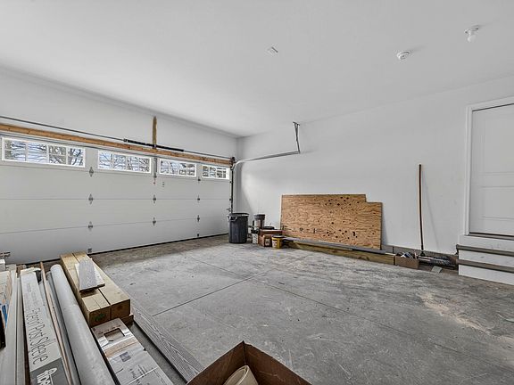 4th image of 73 ferry Street