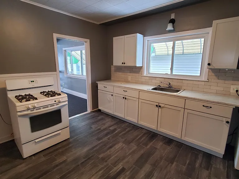 62 Hoerner Ave — Photo 4