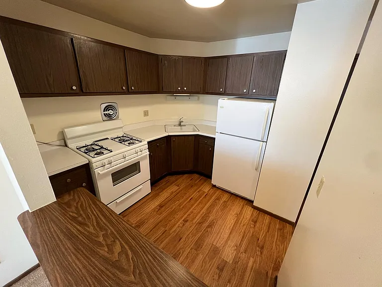 Park Village Apartments — Photo 35