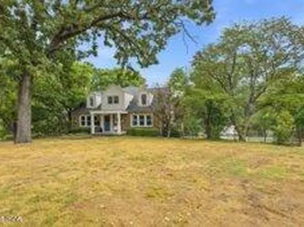 717 Oak Ridge Dr, Neosho, MO 64850