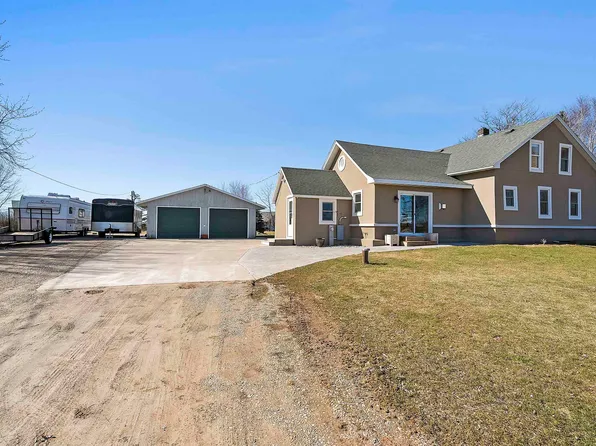 1372 Phillips Rd, Green Bay, WI 54311