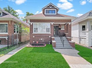 1323 W 97th Pl, Chicago, IL 60643