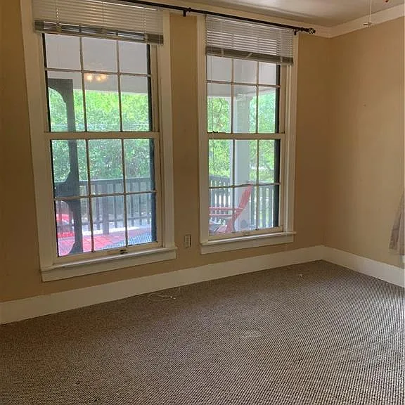 715 Blanco St — Photo 10