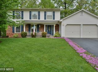 6912 Raspberry Plain Pl, Springfield, VA 22153