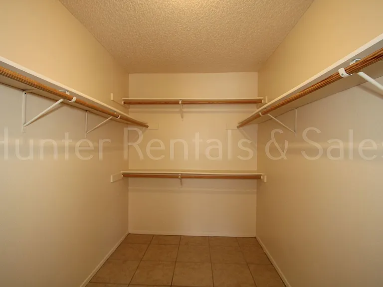 2804 Derby Dr — Photo 13
