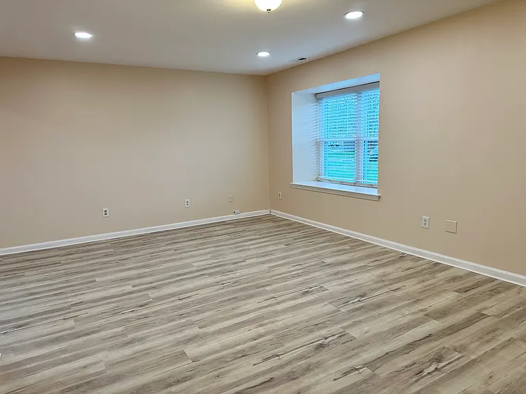 2 Churchill Cir — Photo 61