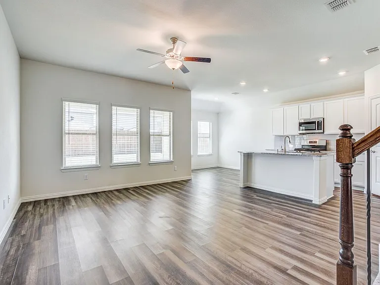 213 Cedar Canyon Dr — Photo 5