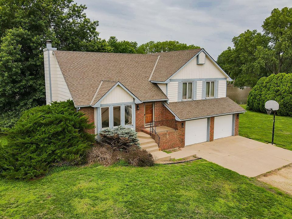 21029 W Tower Lakes Cir, Colwich, KS 67030 Zillow