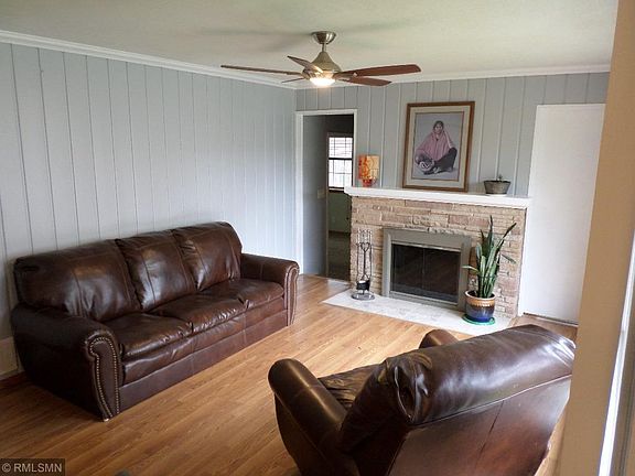 5th image of 386 McCarrons Blvd N