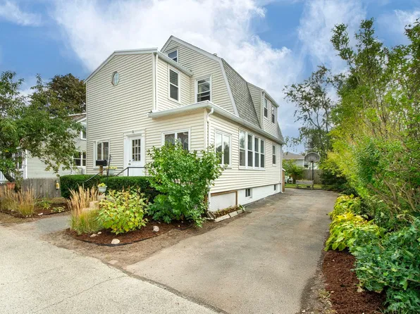 12 L St, Hull, MA 02045