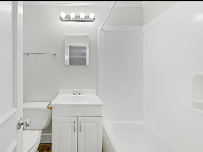 2322 Richton St #15 — Photo 5