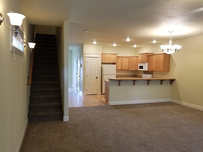 2115 S Dorothy Ave — Photo 8