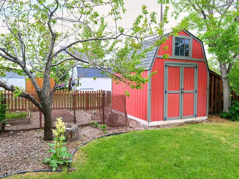 403 N Quaw Blvd — Photo 23