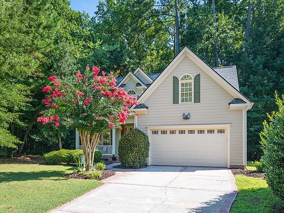 3rd image of 6028 Spicewood Dr