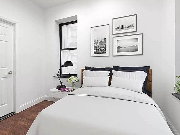4th image of 24 Saint Marks Pl APT 2