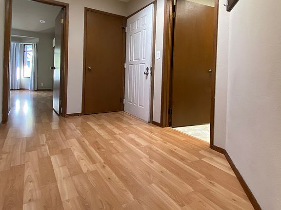 5th image of 11600 100th Ave NE APT A12