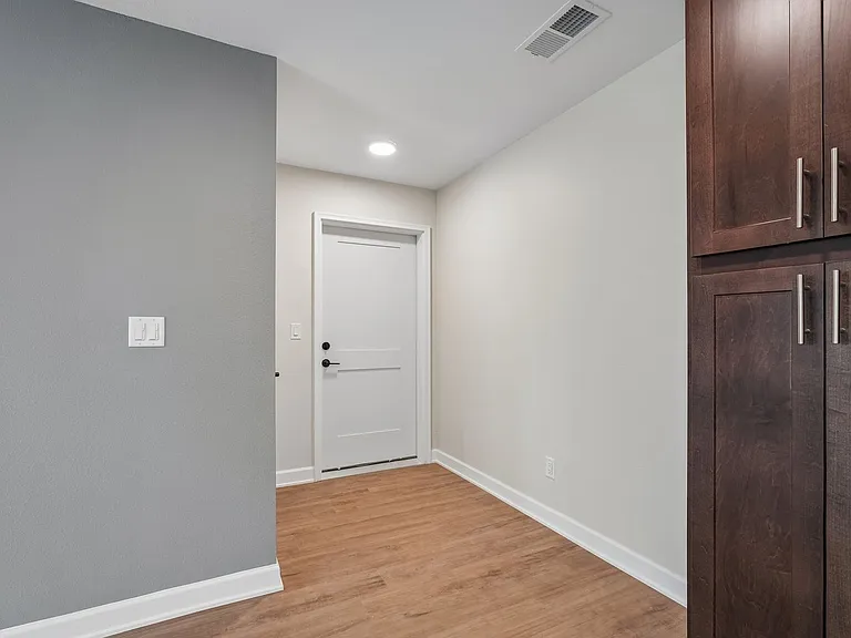 Marshview Apartments LLC — Photo 2