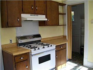 3rd image of 204 Hillcrest Ave
