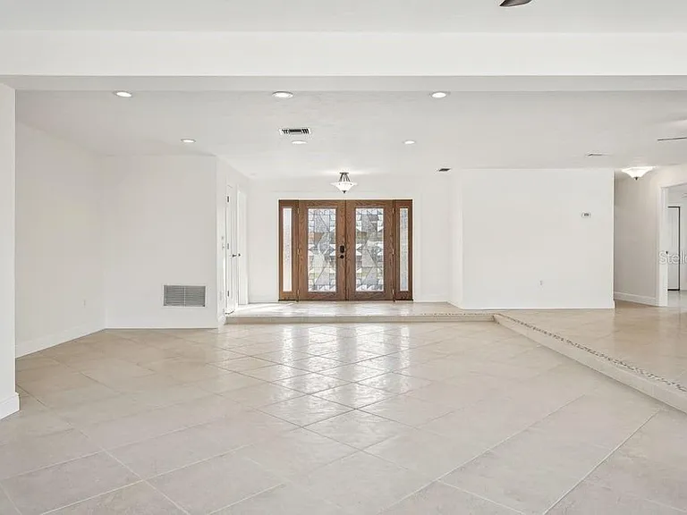 3734 Topsail Trl — Photo 7
