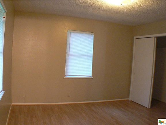 5th image of 109 E Wheeler St
