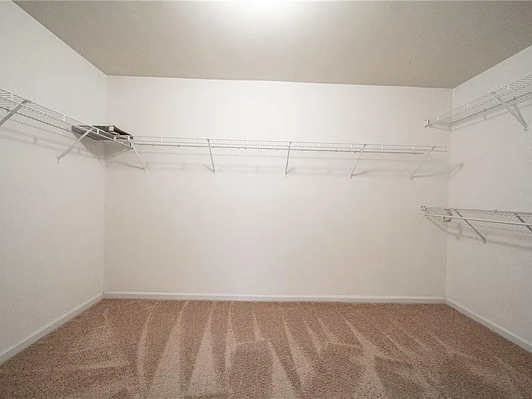 715 Moonlight Way — Photo 36
