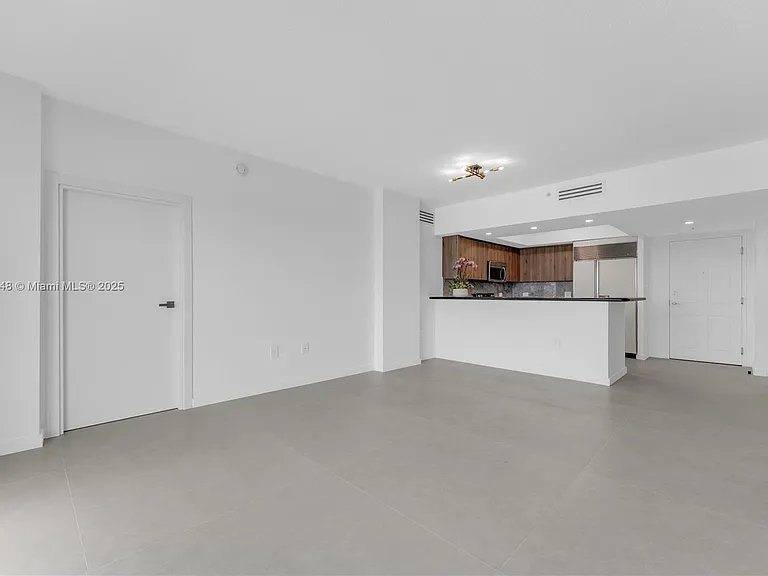 140 S Dixie Hwy #735 — Photo 15