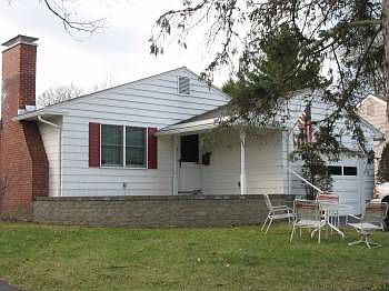 1st image of 23 Arbor Dr