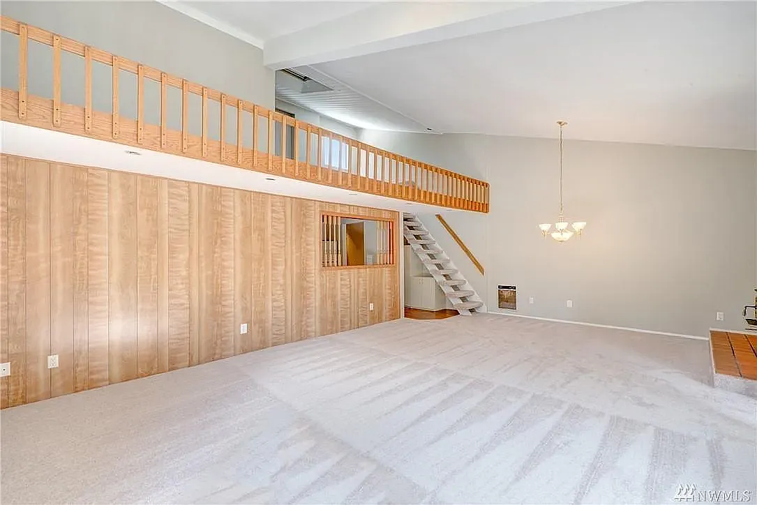 Building Photo - 6051 137th Ave NE #342