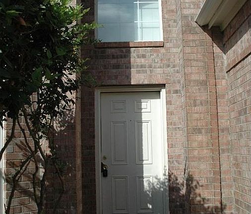 2nd image of 6929 Twin Ponds Dr